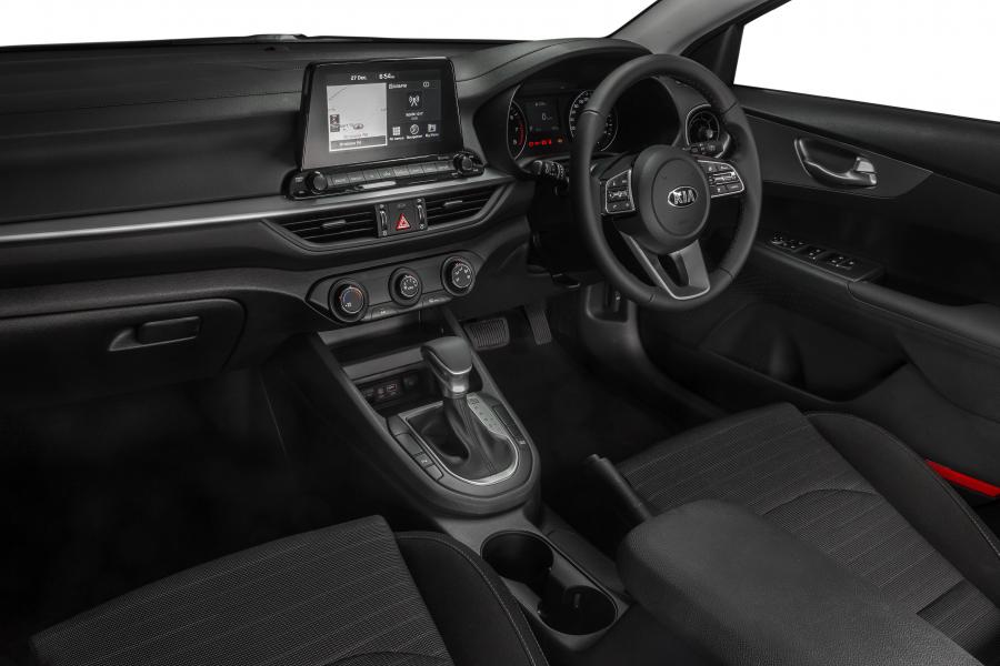 Интерьер Kia Cerato Hatch 2.0 Sport 2019 года  (AU) (фото 5 из 7)